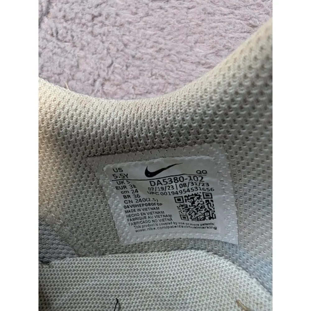 Big Kids Nike Court Legacy White/Black (DA5380-102) - Y5.5
